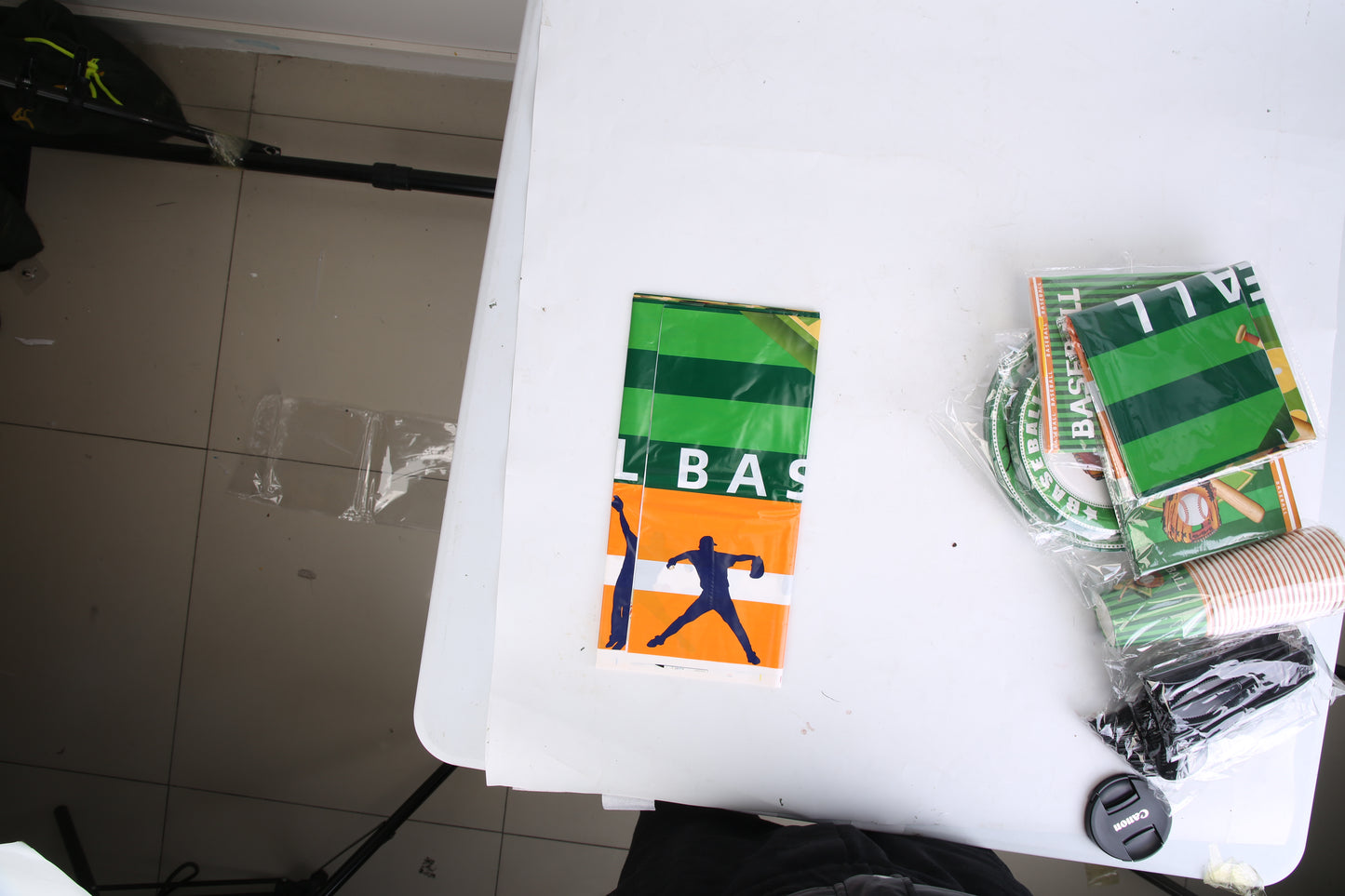 171Pcs Baseball Party Supplies Kit Baseball Birthday Party Disposable Dinnerware Set Baseball Themed Party Tableware Decorations Cups Plates Napkins Spoons Knives Forks Tableclothes