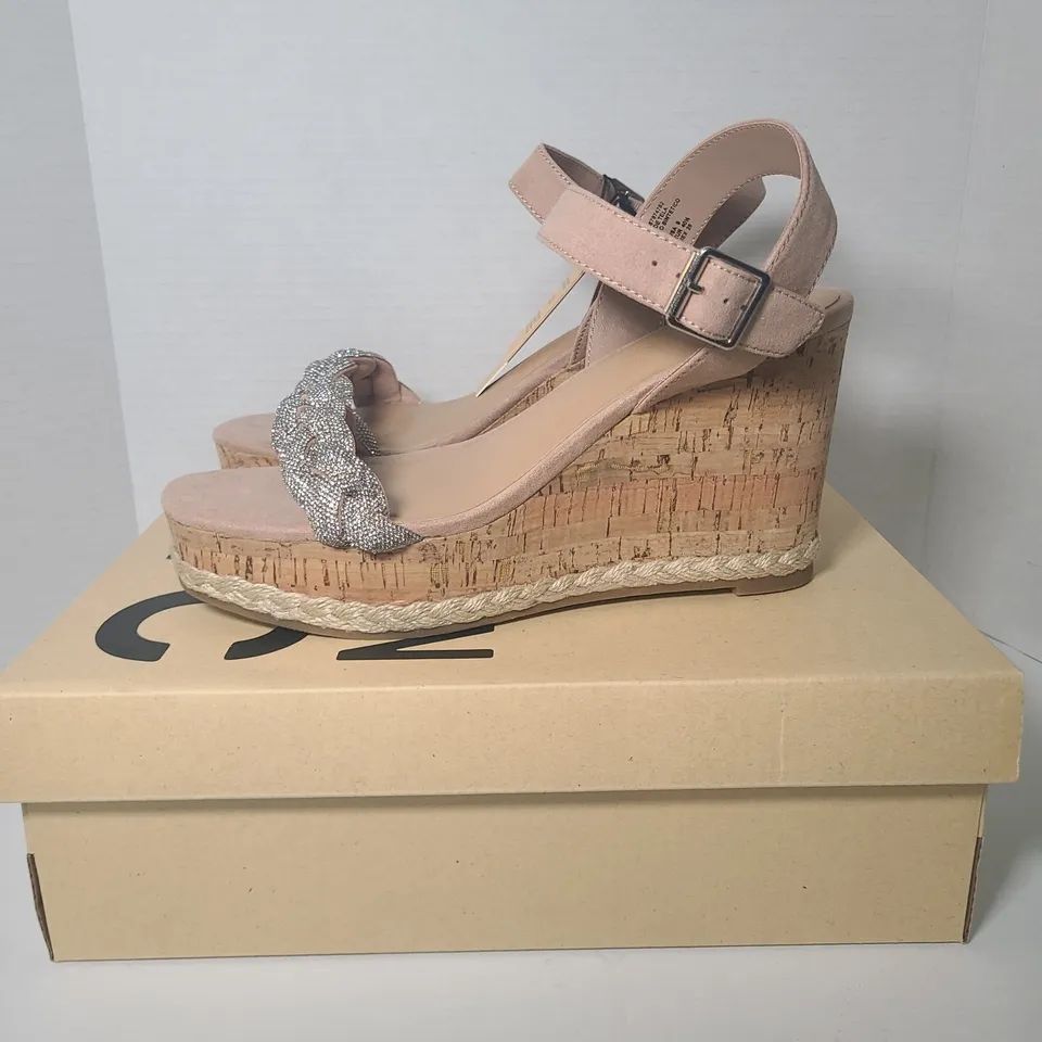 Madden NYC Smooth Heels